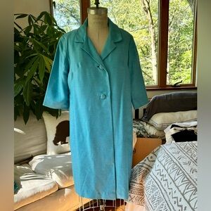 Vintage 1960’s sky-blue shantung fully-lined car coat!!
